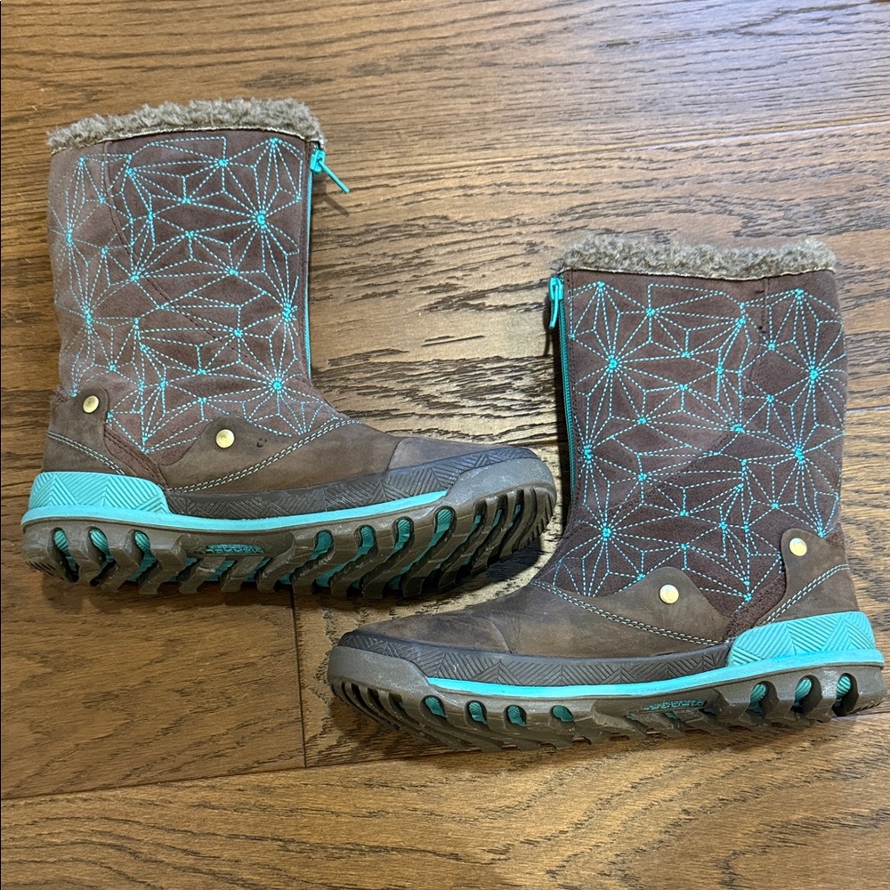 Merrell Women’s bracken 400 gram insulation Cozy Brown and Teal Winter Boots